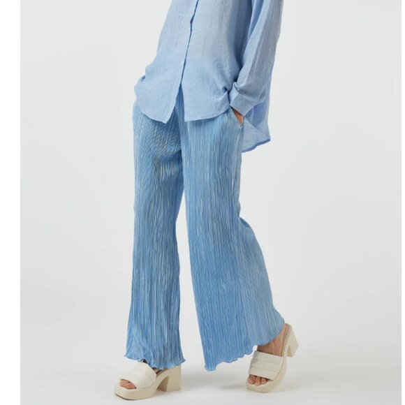 Storets Liz Plisse Pants - Picture 2 of 8